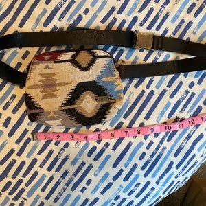 Roxy patterned Fanny pack/hip pack
